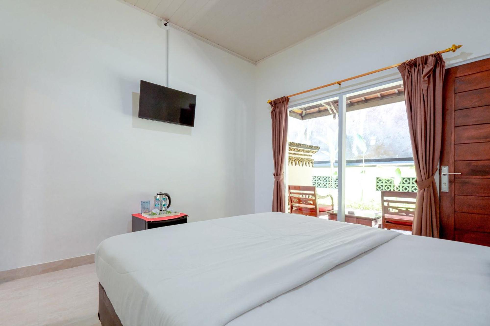 OYO 2548 Rasa Sayang Inn Kuta Selatan Luaran gambar